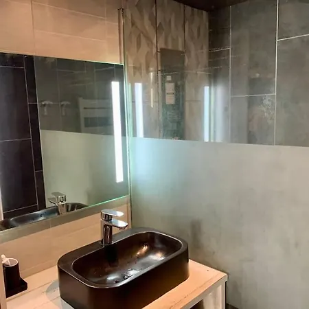 Centre Avec Acces * ביאריץ