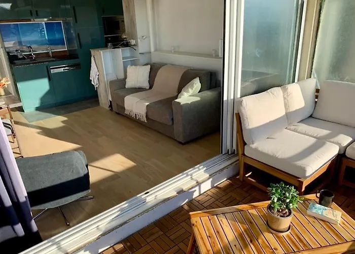 Centre Avec Acces * ביאריץ